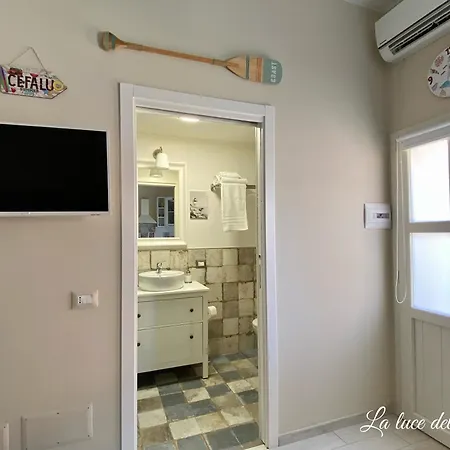 La Luce Del Faro Apartment *